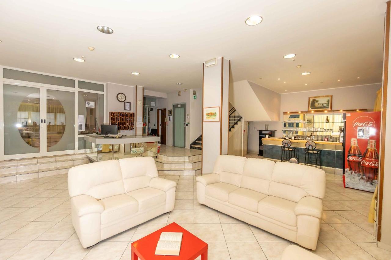 Hotel Galileo Rimini Eksteriør billede