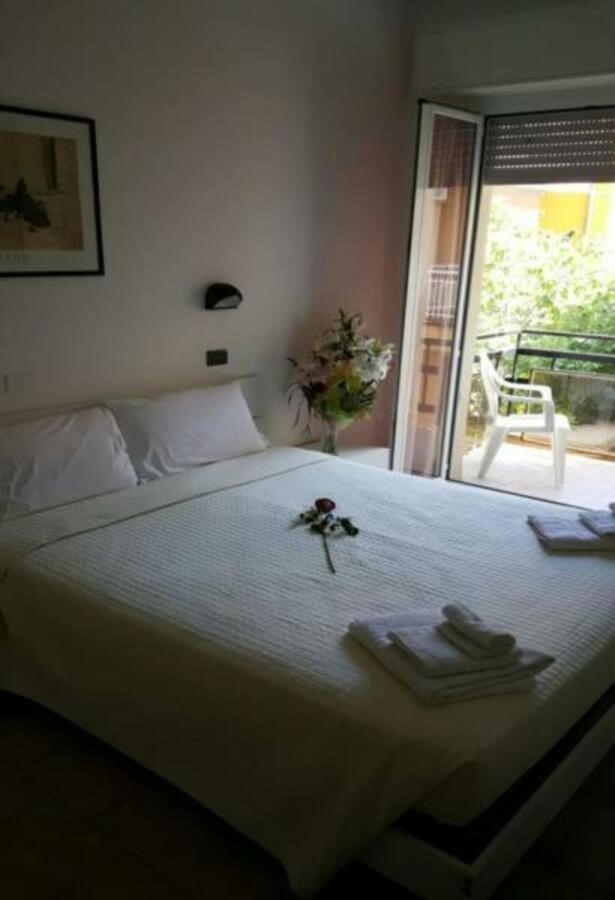Hotel Galileo Rimini Eksteriør billede